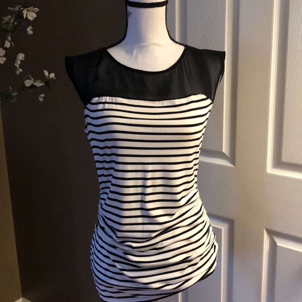 WHite House Black Market Women’s S striped tee